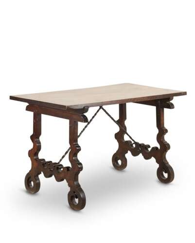 18th Century Spanish Walnut Dining Table
