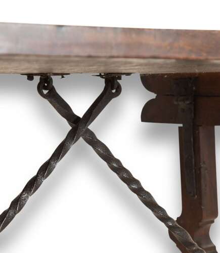 18th Century Spanish Walnut Dining Table