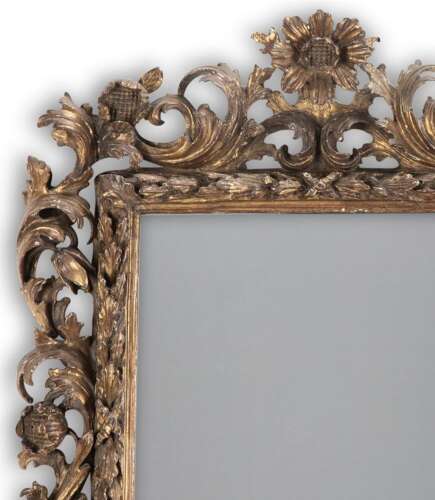 18th Century Italian Gilded Carved Wood Mirror