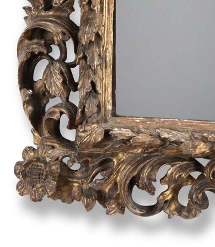 18th Century Italian Gilded Carved Wood Mirror