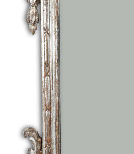 18th Century Carved Venetian Mirror